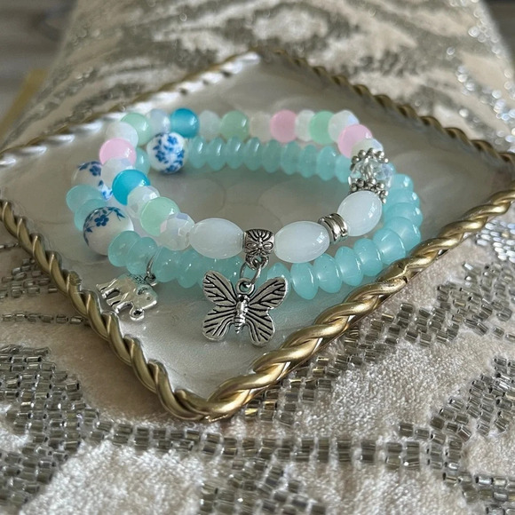 Handcrafted Beach Bohemian Charm Bracelet (2pc) - Picture 1 of 3